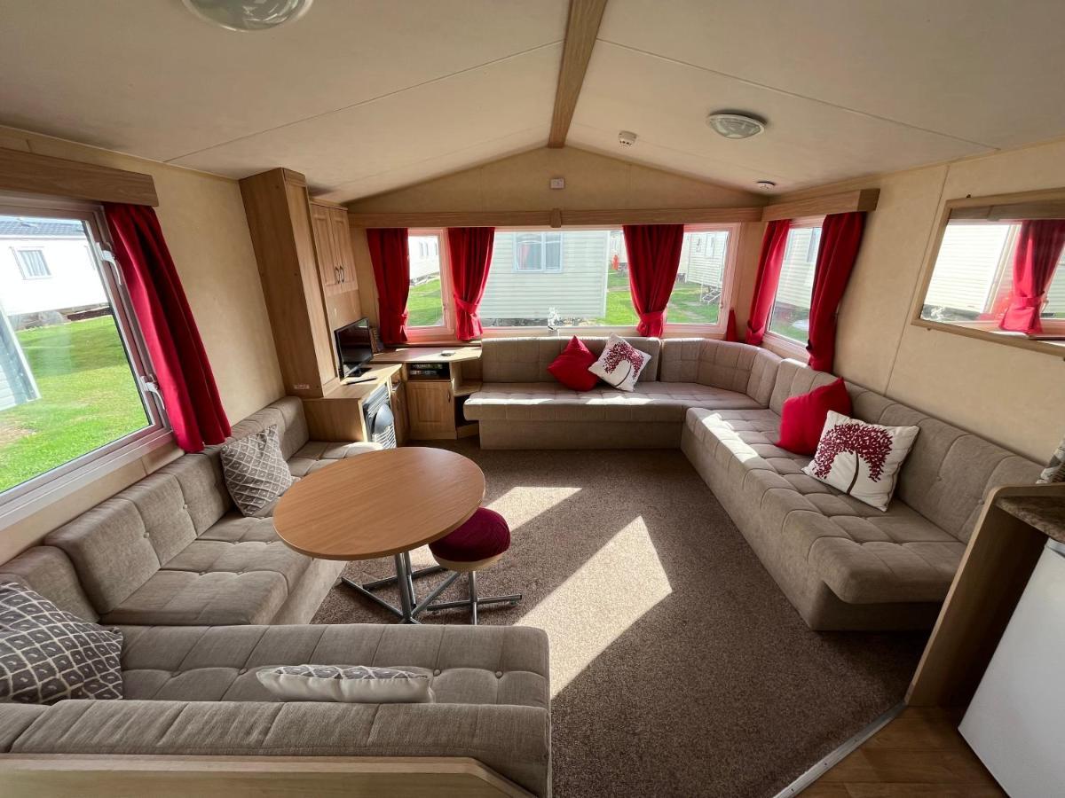 Dunlin 69 ~ California Cliffs Hotel Great Yarmouth Exterior foto