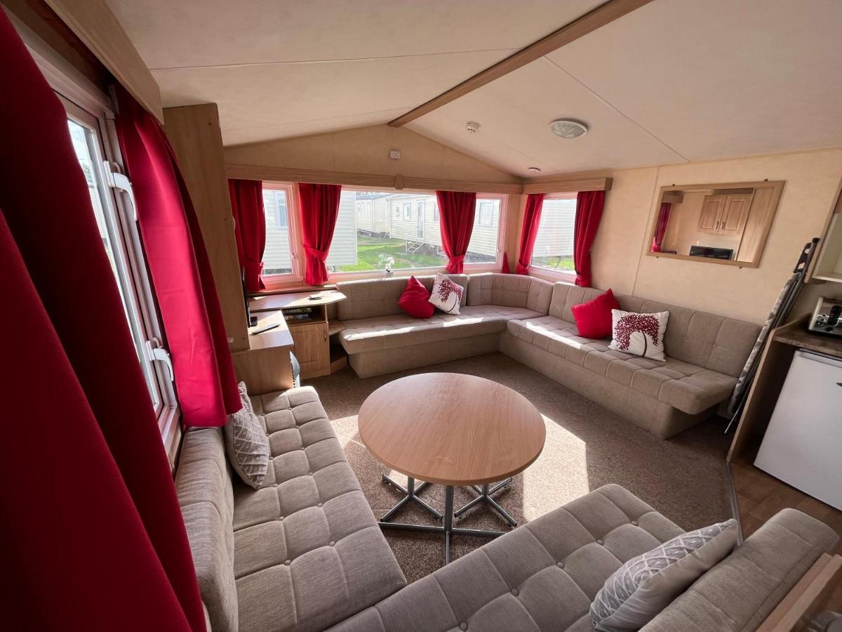Dunlin 69 ~ California Cliffs Hotel Great Yarmouth Exterior foto